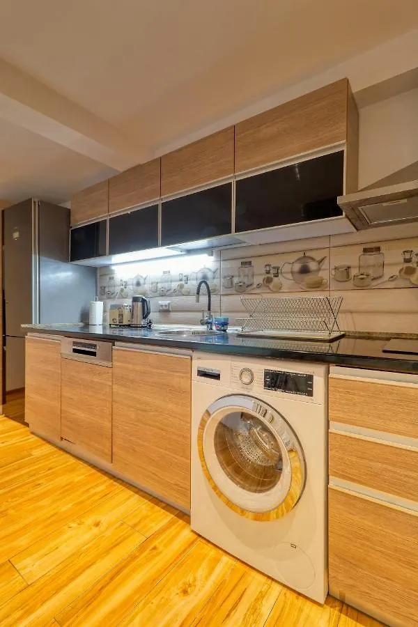 3 Bedroom Apartment In Herastrau Area Bucharest