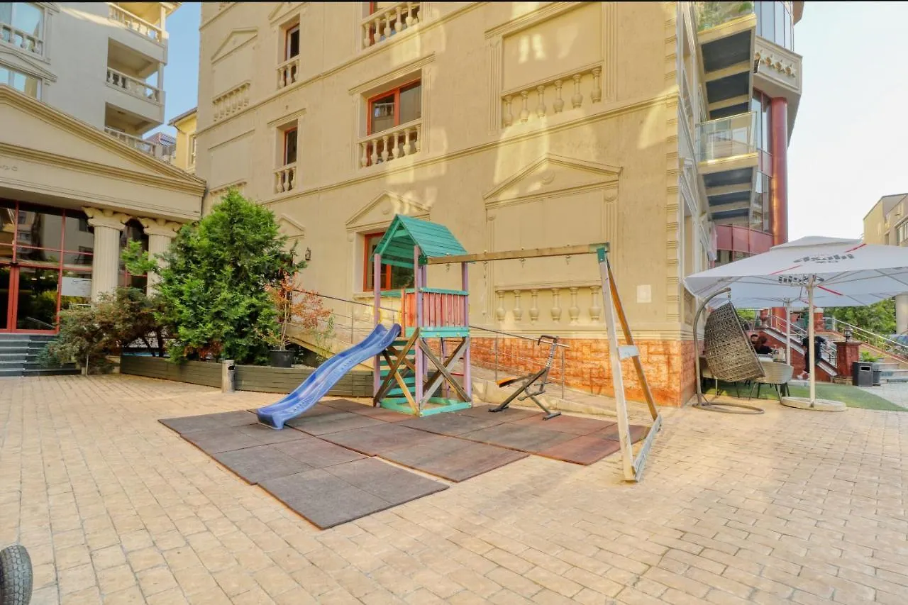 3 Bedroom Apartment In Herastrau Area Bucharest 0*,