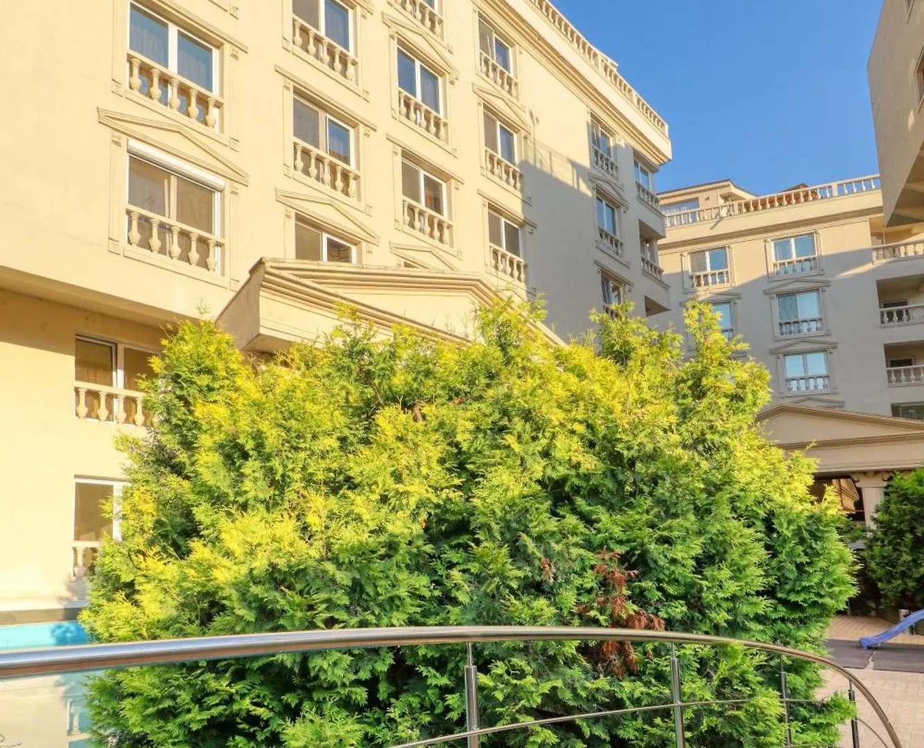 3 Bedroom Apartment In Herastrau Area Bucharest