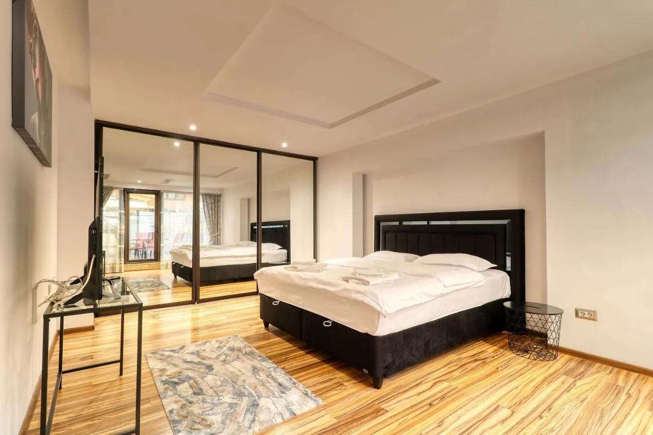 3 Bedroom Apartment In Herastrau Area Bucharest