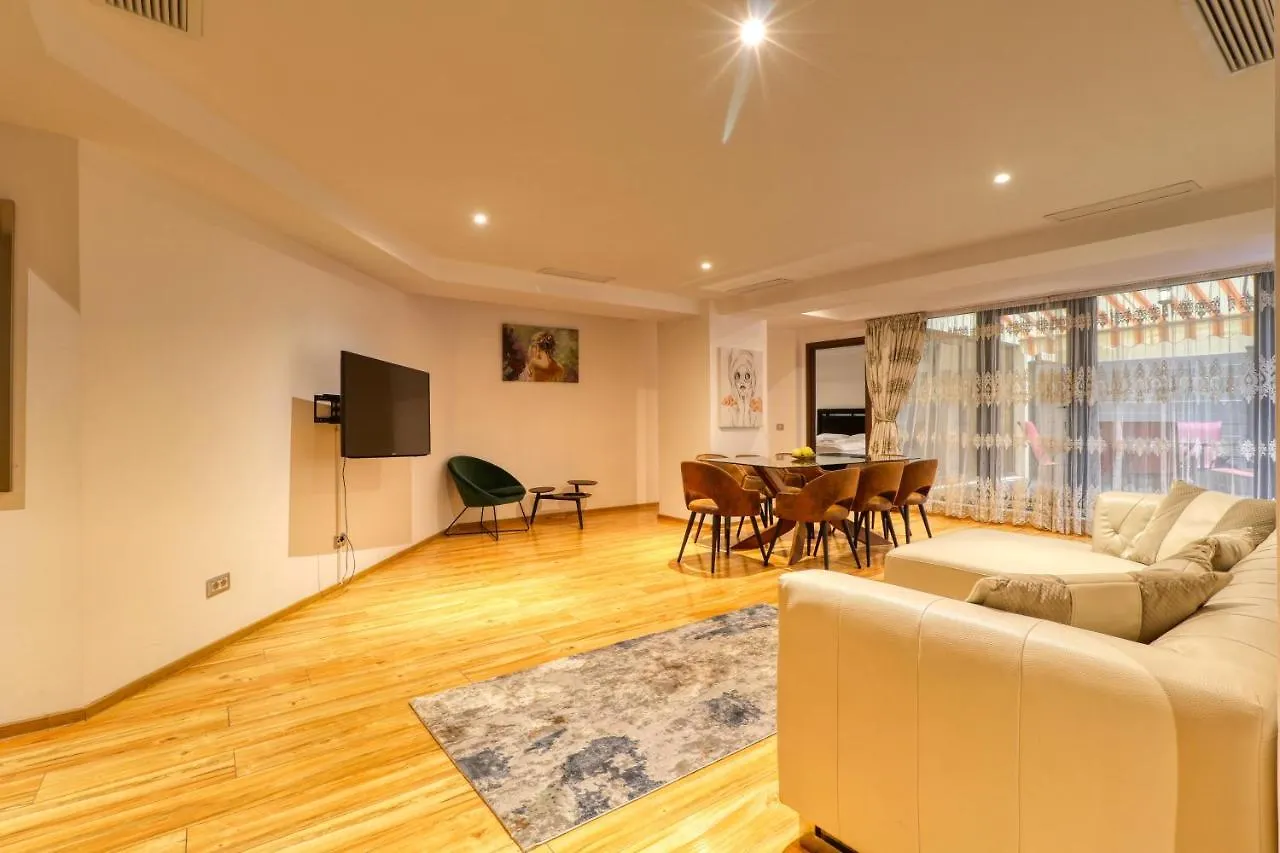 3 Bedroom Apartment In Herastrau Area Bucharest