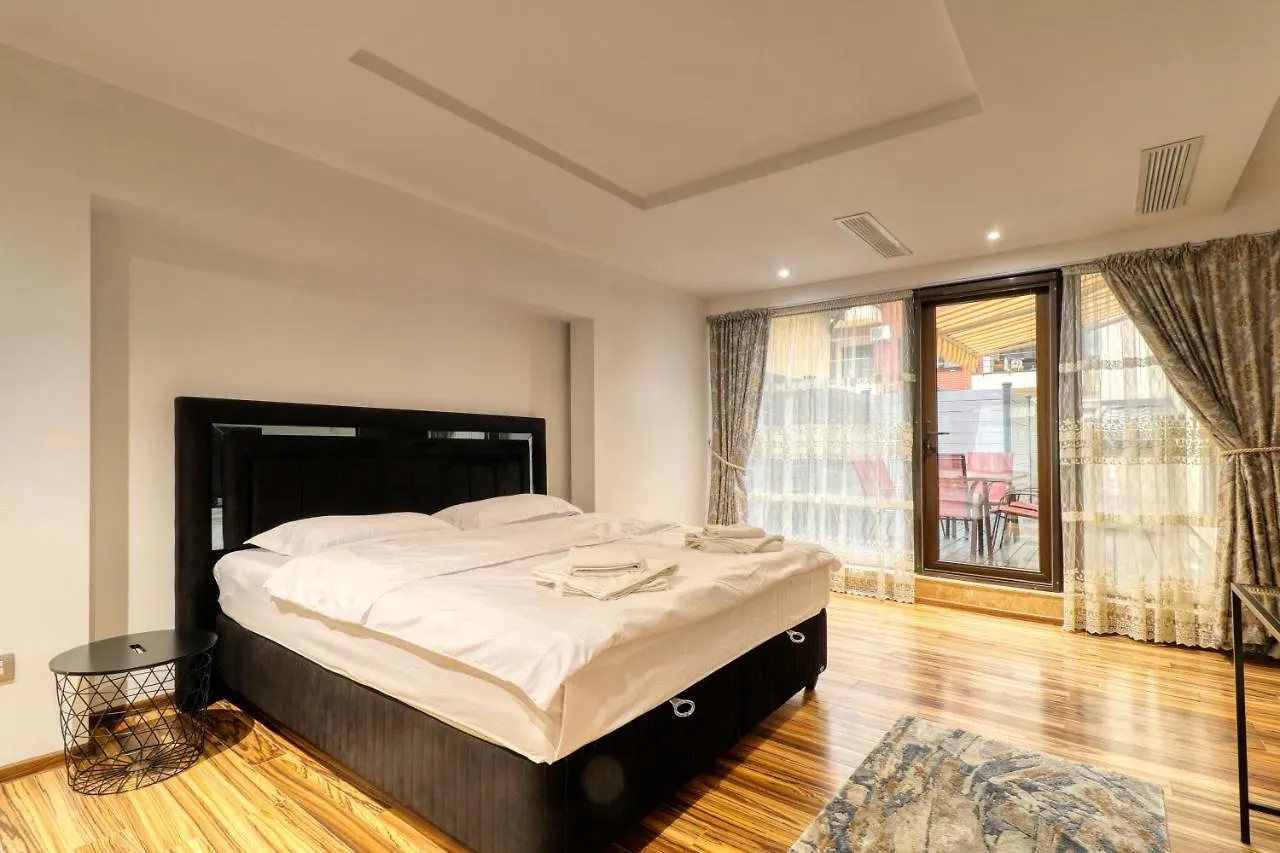3 Bedroom Apartment In Herastrau Area Bucharest