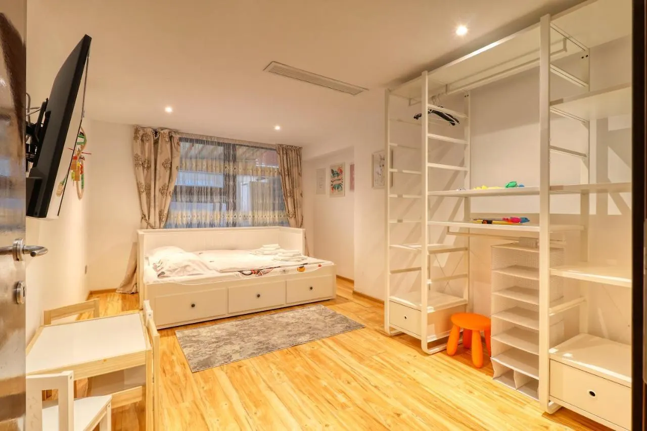 3 Bedroom Apartment In Herastrau Area Bucharest